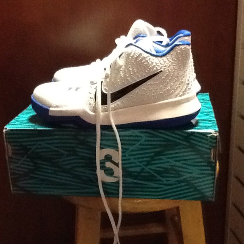 Kyrie 3